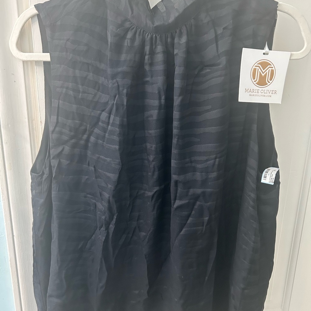 Marie Oliver black Bow Back Shell Blouse Size L NWT